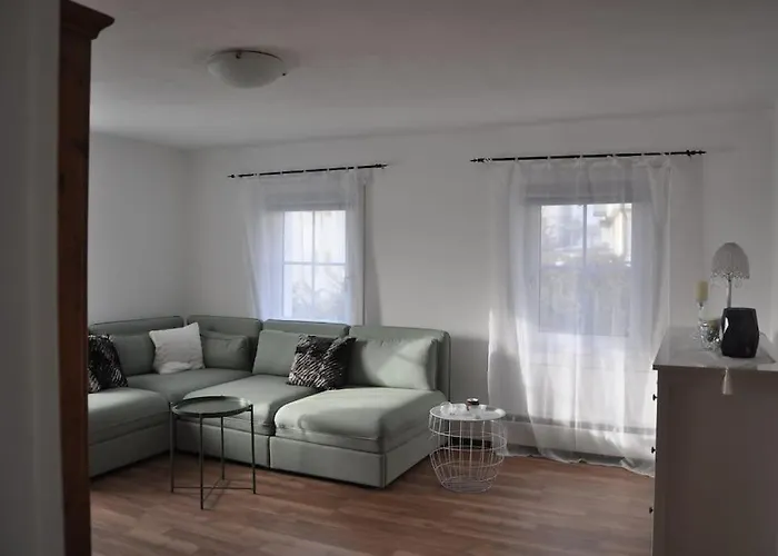 דירה Ferienwohnung, Wenige Minuten Vom Woerthersee *