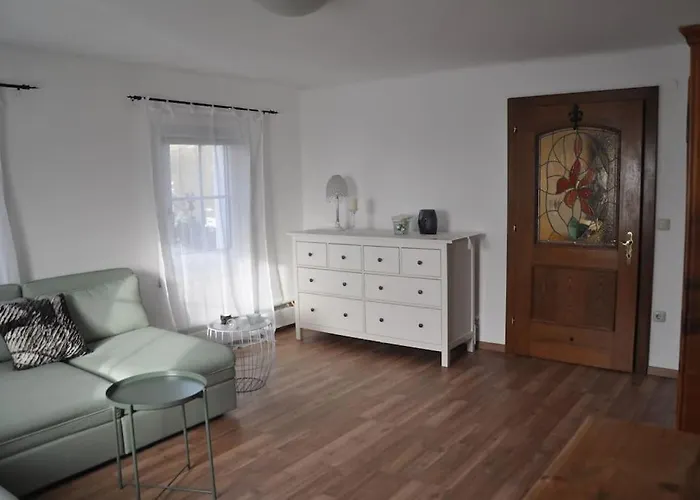 דירה Ferienwohnung, Wenige Minuten Vom Woerthersee *